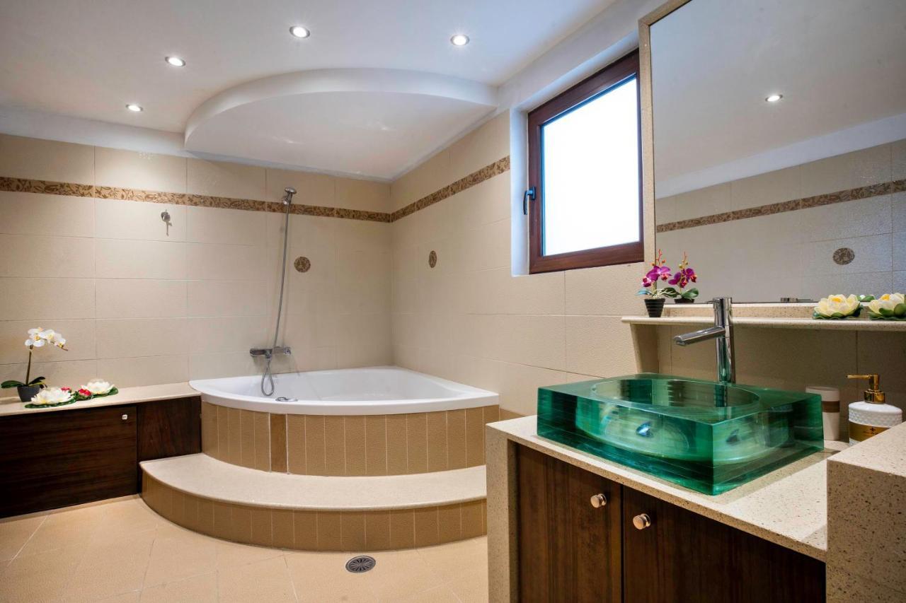 Maia Luxury Pool Villa Afantou Exteriér fotografie